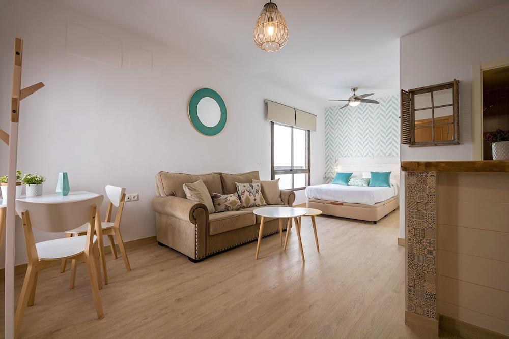 Barcelona Apartments Marina 124 Εξωτερικό φωτογραφία